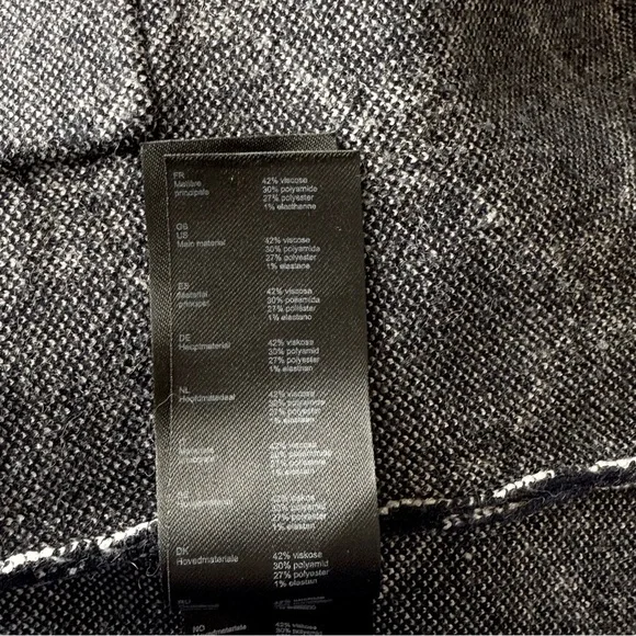 MAJE Navy Bow Design Jacquard Knit Gold Logo Button Patch Pocket Mini Skirt 6 - Picture 13 of 14